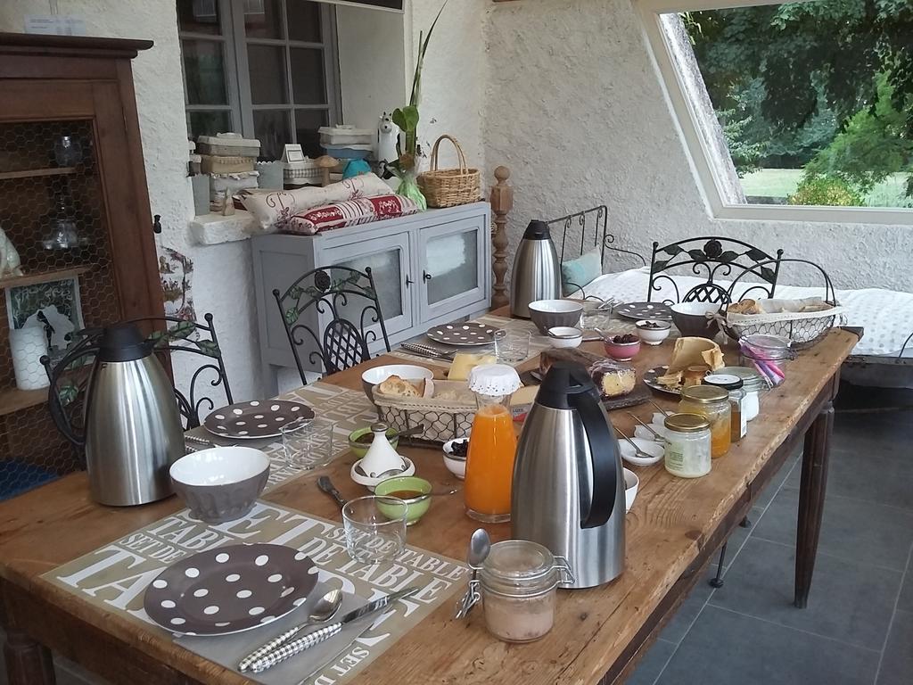 Bed and Breakfast La Fréjade Lisle-sur-Tarn Exterior foto
